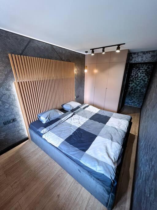 Black Pearl Luxury Apartment 文茨皮尔斯 外观 照片