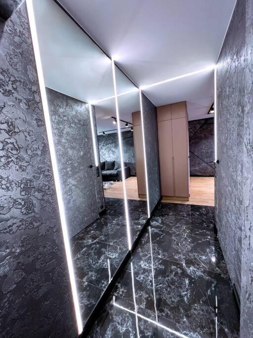 Black Pearl Luxury Apartment 文茨皮尔斯 外观 照片